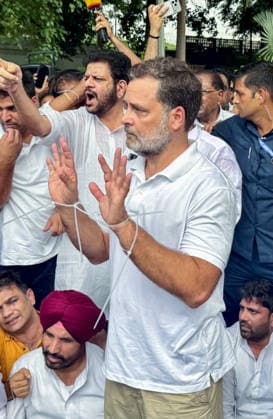 RECORD DATE NOT STATED Lok Sabha LoP Rahul Gandhi during Congress s ongoing protest outside the PM s residence at Lok Kalyan Marg New Delhi, Jul 21 (ANI): Lok Sabha LoP Rahul Gandhi during Congress s ongoing protest outside the PM s residence at Lok Kalyan Marg, demanding the resignations of Prime Minister Narendra Modi and Education Minister Dharmendra Pradhan, in New Delhi on Tuesday. (@INCIndia X ANI Photo) New Delhi Delhi India Copyright: xANIx ANI_20260721468