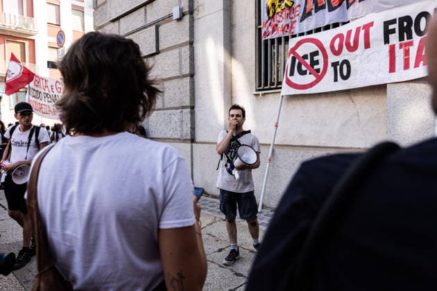 July 21, 2026, Milan, Mi, Italy: A protest was organized following the death of Abderrahim Fakir, a 42-year-old entrepreneur of Moroccan origin who died on Sunday while being pinned face-down on the ground by police officers. The demonstration in memory of Fakir, held in front of the prefecture, drew hundreds of people. Milan Italy  - ZUMAc276 20260721_zip_c276_007 Copyright: xAndreaxCarrubbax