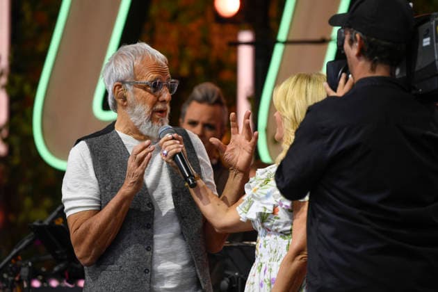STOCKHOLM, SVERIGE 20260721 Yusuf Islam ( Cat Stevens) och programledaren Pernilla Wahlgren under Allsang pa Skansen pa tisdagskvällen. STOCKHOLM SVERIGE x12260x *** STOCKHOLM, SWEDEN 20260721 Yusuf Islam (Cat Stevens) and host Pernilla Wahlgren during Allsang pa Skansen on Tuesday evening STOCKHOLM, SWEDEN x12260x  Copyright: xTerhixYlimäinen TTx ALLSANG PA SKANSEN 2026 rG3M10-H8xQ