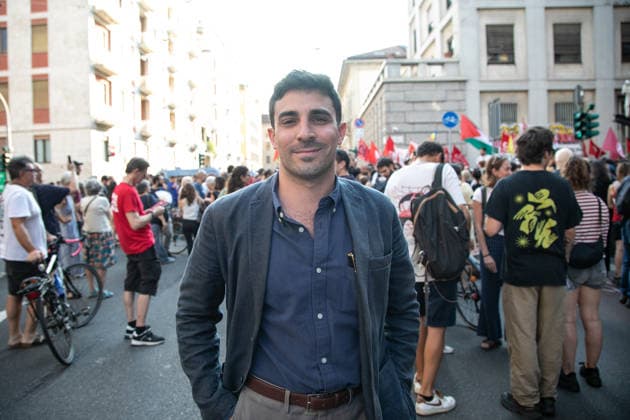 IPA86874865 - Milan, July 21, 2026, Largo 11 Settembre: A rally which later turned into a Sicobas march was held in front of the Prefecture in memory of Abderrahim Fakir, who died in Bologna following police intervention. Pictured: Lorenzo Pacini, mayoral candidate  Copyright: xFrancescoxEnriquezx xFrancescoxEnriquezx 86874865