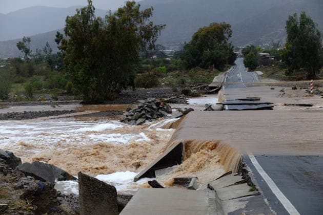 La Ligua, July 21, 2026: A flood of the La Ligua River has caused damage to one of the roads connecting the municipality of La Ligua with the town of Valle Hermoso, as a result of the weather fronts affecting the north-central region of the country. Raúl Zamora Aton, Chile, La Ligua, Chile Aton 1174374  Copyright: RAULxZAMORA ATONxCHILE