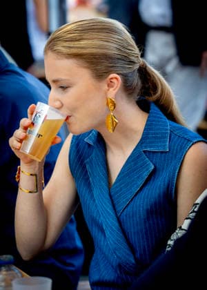 21-07-2026 Resto Crown Princess Elisabeth during the Everyone to the Table initiative by Resto National at Vossenplein - Place du Jeu de Balle, as part of the National Holiday in Brussels Â  Copyright: xPPEx