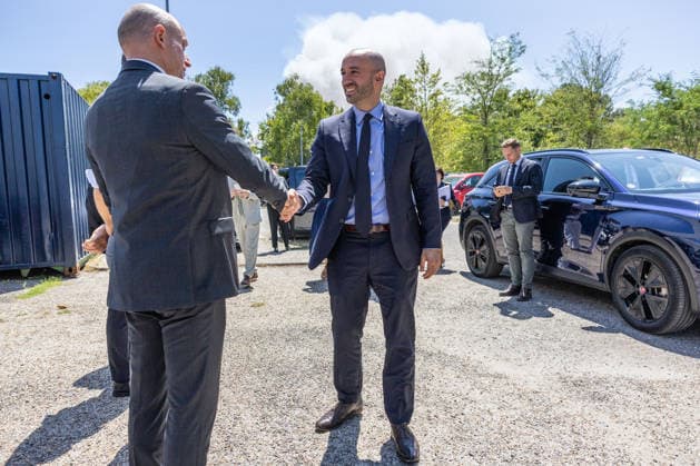 Benjamin Haddad Visiting Hyprspace - Le Haillan Minister Delegate for Europe Benjamin Haddad visits French aerospace start-up HyPrSpace, specialized in hybrid propulsion and space launch vehicles near Bordeaux in Le Haillan, France, on July 21, 2026. Photo by Margot Le Gonidec ABACAPRESS.COM Le Haillan France  Copyright: xLexGonidecxMargot ABACAx