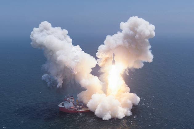 (260722) -- SHANGHAI, July 22, 2026 -- A Gravity-1 carrier rocket carrying nine satellites blasts off from waters off the coast of Shanghai, east China, July 22, 2026. The Taiyuan Satellite Launch Center launched the commercial rocket at 10:54 a.m. (Beijing Time), placing nine satellites into their designated orbits. (EyesOnSci) CHINA-SHANGHAI-SATELLITE-LAUNCH (CN) ZhangxXiaoyu 