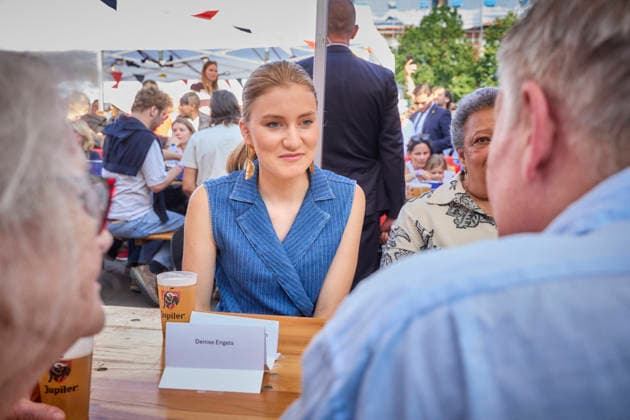 Belgian Royal Family Attends Resto National - Brussels King Philippe, Queen Mathilde, and their children—Princes Gabriel and Emmanuel and Princesses Elisabeth and Eleonore—attend the Resto National at the Place du Jeu de Balle in Brussels, Belgium on July 21, 2026, as the royal family participates in the event for the first time in 15 years, offering affordable meals of mussels and fries to people on modest incomes. Photo by Olivier Polet ABACAPRESS.COM Brussels Belgium  Copyright: xPoletxOlivier ABACAx