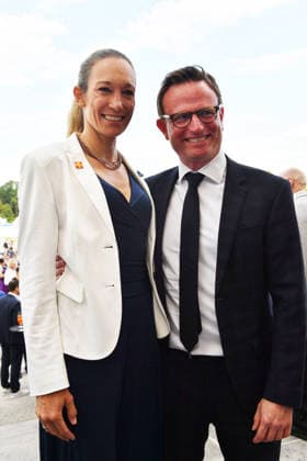 Christine Theiss mit Ehemann Sommerempfang des Bayerischen Landtags 2026 Neuen Schloss Schleißheim München 21. Juli 2026 *** Christine Theiss with her husband at the Bavarian State Parliament’s 2026 Summer Reception at the New Palace in Schleißheim, Munich, July 21, 2026