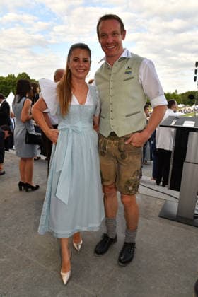 Felix Loch mit Ehefrau Lisa Sommerempfang des Bayerischen Landtags 2026 Neuen Schloss Schleißheim München 21. Juli 2026 *** Felix Loch with his wife Lisa at the Bavarian State Parliament’s Summer Reception 2026 at the New Palace in Schleißheim, Munich, July 21, 2026