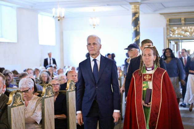 22. juli markering i Oslo domkirke Oslo 20260722. Statsminister Jonas Gahr Store og biskop Synniva Gylver. 22. juli markeringen i Oslo Domkirke. I ar er det 15 ar siden terrorangrepet hvor 77 mennesker mistet livet i 2011. Foto: Annika Byrde NTB POOL Oslo Norge gG16yhTpW9A EDITORIAL USE ONLY Ref:_BNC_POLgG16yhTpW9A.jpg *** July 22 commemoration at Oslo Cathedral, Oslo, July 22, 2026 Prime Minister Jonas Gahr Store and Bishop Synniva Gylver at the July 22 commemoration at Oslo Cathedral. This year marks 15 years since the terrorist attack in which 77 people lost their lives in 2011. Photo: Annika Byrde NTB POOL Oslo Norway gG16yhTpW9A EDITORIAL USE ONLY Ref BNC POLgG16yhTpW9A jpg  Copyright: xAnnikaxByrdex xNTBx