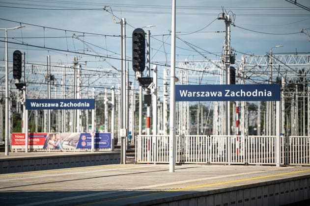 Warszawa 22.07.2026 Poland s Prime Minister Donald Tusk press conference on railway station Warsaw West. July 22, 2026 in Warsaw. --- Konferencja Prasowa Prezesa Rady Ministrow Donalda Tuska na dworcu kolejowym Warszawa Zachodnia w zwiazku z ogloszeniem programu NaszaKolej, 22 lipca 2026. Persons shown : stacja Warszawa Zachodnia Fot. Kai Taller Arena Akcji NEWSPIX.PL --- newspix.pl 