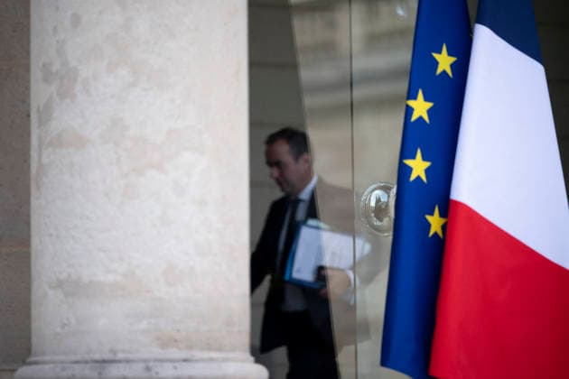 Weekly Cabinet Meeting - Paris France s Prime Minister Sebastien Lecornu leaves after the weekly cabinet meeting at the Elysee Palace in Paris on July 22, 2026.Photo by Eliot Blondet ABACAPRESS.COM Paris France France  Copyright: xBlondetxEliot ABACAx