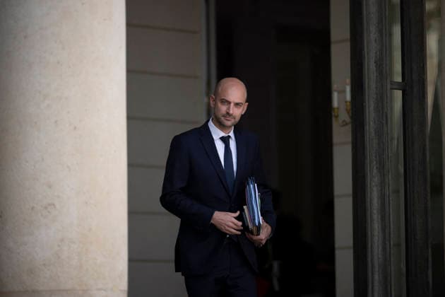 Weekly Cabinet Meeting - Paris France s Foreign Affairs Minister Jean-Noel Barrot leaves after the weekly cabinet meeting at the Elysee Palace in Paris on July 22, 2026.Photo by Eliot Blondet ABACAPRESS.COM Paris France France  Copyright: xBlondetxEliot ABACAx
