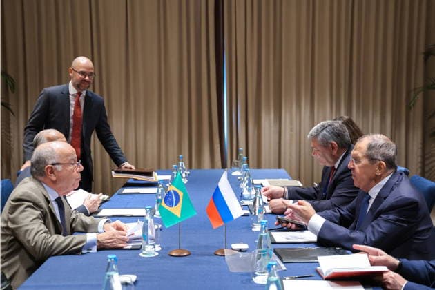 PHILIPPINES, MANILA - JULY 22, 2026: Brazil s Minister of Foreign Affairs Mauro Vieira (L) and Russia s Minister of Foreign Affairs Sergei Lavrov (R) during a meeting on the sidelines of ASEAN-led events Manila Philippines  - ZUMAt113 20260722_zaa_t113_117 Copyright: xRussianxForeignxMinistryx