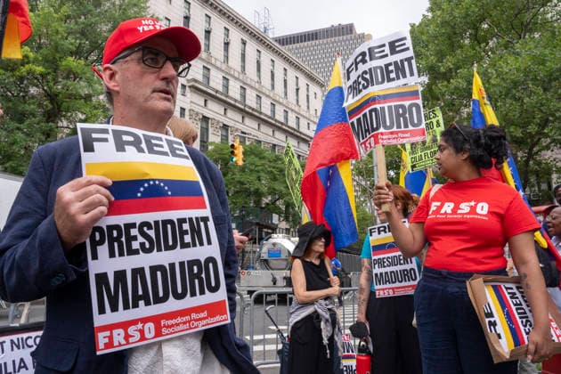 People demonstrate to demand the release of ousted Venezuelan President Nicolas Maduro and his wife, Cilia Flores, near the US District Court for the Southern District of New York, USA, 22 July 2026. Protest demands the release of Nicolas Maduro in New York !ACHTUNG: NUR REDAKTIONELLE NUTZUNG!  Copyright: xAngelxColmenaresx AME1908 20260722-55020961460_1