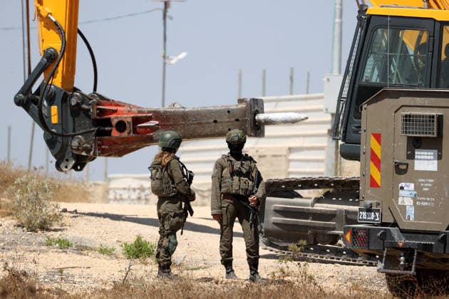 Israeli forces demolish structures in Jerusalem RAFAT, JERUSALEM - JULY 22: Israeli forces, accompanied by bulldozers, carry out a raid in the town of Rafat, northwest of East Jerusalem, on July 22, 2026. During the operation, Israeli authorities demolished a residential house, a car wash facility and two farms, claiming the structures had been built without the required permits. Issam Rimawi Anadolu Jerusalem Rafat. Editorial use only. Please get in touch for any other usage.  Copyright: x2026xAnadoluxIssamxRimawix