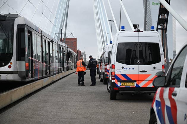 Several injured after trams collide on Rotterdam s Erasmus Bridge ROTTERDAM, NETHERLANDS - JULY 22: A view of the scene after two trams collided on the Erasmus Bridge in Rotterdam, Netherlands, on July 22, 2026. Several people were injured in the collision. Emergency services responded to the incident, and authorities launched an investigation into the cause of the crash. Mouneb Taim Anadolu Rotterdam Netherlands Antilles. Editorial use only. Please get in touch for any other usage.  Copyright: x2026xAnadoluxMounebxTaimx