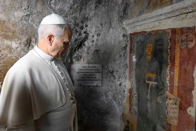 ITALY - POPE LEO XIV DURING HIS VISIT TO THE SHRINE OF THE HOLY TRINITY IN VALLEPIETRA - 2026 7 22 Italy, Vallepietra , Vatican, 2026 7 22 Pope Leo XIV during his visit to the Shrine of the Holy Trinity in Vellepietra. EDITORIAL USE ONLY - NO BOOKS Copyright: xVATICANxMEDIAx