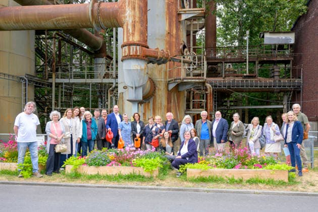 22.07.2026,Pressetermin, Übergabe des Fördermittelbescheids für das Projekt AWO Wir-Garten im Zukunftsgarten der IGA 2027 Teilnehmende und Verantwortliche bei der Übergabe des Fördermittelbescheids. Dortmund Kokerei Hansa, Emscherallee 11, NRW Deutschland *** July 22, 2026, Press Event, Presentation of the Grant Award Notice for the AWO Wir Garten Project in the Garden of the Future at the IGA 2027. Participants and organizers at the presentation of the grant award notice. Dortmund Kokerei Hansa, Emscherallee 11, North Rhine-Westphalia, Germany