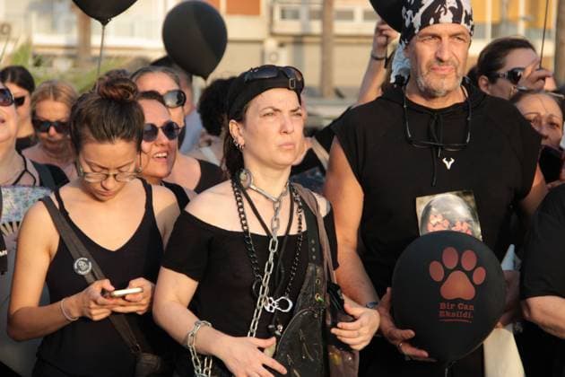 July 22, 2026, Â°Zmir, ToÂ¼rkiye: IZMIR, TURKEY Ã¢â‚¬ JULY 22, 2026: Participants dressed in black walk silently from Pasaport Ferry Terminal to Alsancak Ferry Terminal during an awareness march organized by volunteers to highlight the welfare and rights of stray animals. Carrying black balloons bearing the words One Life Lost, demonstrators complete the march without chanting slogans before delivering a brief press statement at the end of the route. Â°Zmir Türkiye - ZUMAq101 20260722_zna_q101_214 Copyright: xNagihanxCakirx
