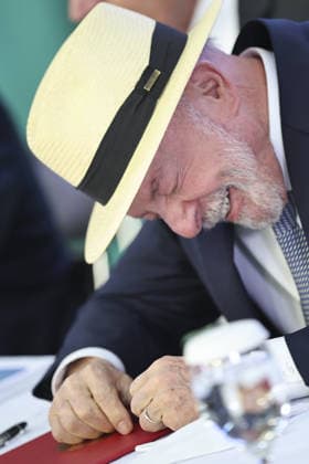 Lula da Silva attends ceremony to enact tariff relief bill in Brazil BRASILIA, BRAZIL - JULY 22: Brazil s President Luiz Inacio Lula da Silva speaks during a ceremony to sign into law a bill establishing a line of credit for companies affected by new tariffs imposed by the U.S. government, at the Planalto Palace in Brasilia, Brazil, July 22, 2026. Mateus Bonomi Anadolu Brasilia Brazil. Editorial use only. Please get in touch for any other usage.  Copyright: x2026xAnadoluxMateusxBonomix