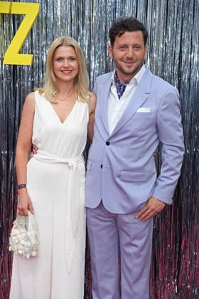 Felix Banaszak mit Ehefrau Charlotte Obermeier bei der KAULITZ & KAULITZ STAFFEL 3 PREMIERE im Delphi Filmpalast in Berlin am 22.07.2026 *** Felix Banaszak with his wife Charlotte Obermeier at the premiere of KAULITZ KAULITZ Season 3 at the Delphi Filmpalast in Berlin on July 22, 2026