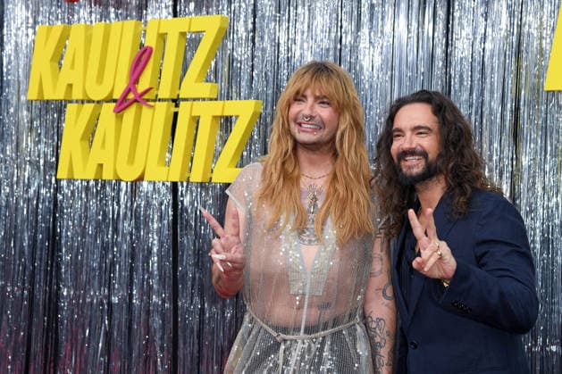 Entertainment Bilder des Tages #2 Bill Kaulitz, Tom Kaulitz bei der KAULITZ & KAULITZ STAFFEL 3 PREMIERE im Delphi Filmpalast in Berlin am 22.07.2026 *** Bill Kaulitz and Tom Kaulitz at the premiere of KAULITZ KAULITZ Season 3 at the Delphi Filmpalast in Berlin on July 22, 2026