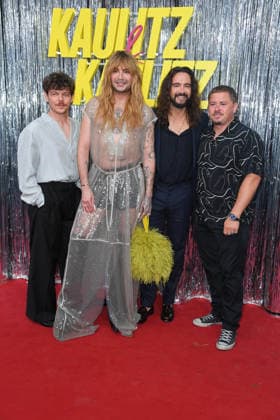 Tokio Hotel (Georg Listing, Bill Kaulitz, Tom Kaulitz, Gustav Schäfer) bei der KAULITZ & KAULITZ STAFFEL 3 PREMIERE im Delphi Filmpalast in Berlin am 22.07.2026 *** Tokio Hotel s Georg Listing, Bill Kaulitz, Tom Kaulitz, and Gustav Schäfer at the premiere of KAULITZ KAULITZ Season 3 at the Delphi Filmpalast in Berlin on July 22, 2026
