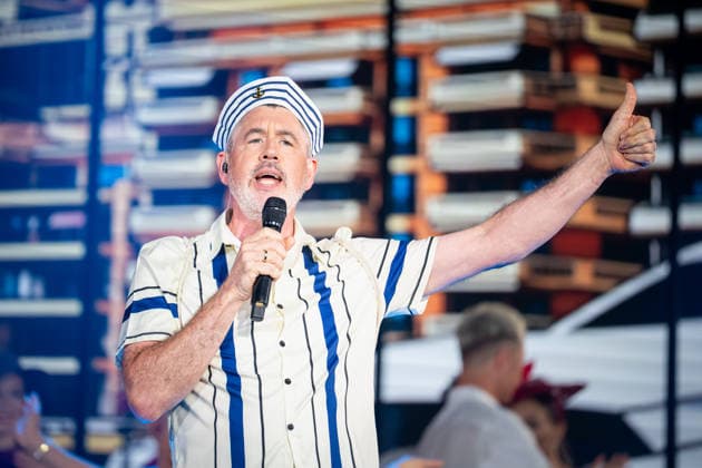 Ross Antony, Paul Reeves, Crazy Summer, Premiere, Europa-Park, Europa-Park Teatro, Rust, Live-Musik, Showballett, TALENT ACADEMY, Bühnenshow, Entertainment, Schlager, Musikshow, Sommer, gute Laune, Emotionen, Humor, Publikum, Autogrammstunde, Prominente, Event, Freizeitpark, Premierenfeier, Presse, Medien, Fotografen, Symbolfoto, Sommerferien, Familienausflug, Tourismus, Baden Württemberg, Veranstaltung, Live Entertainment Rust Europa Park Baden-Württemberg Deutschland *** Ross Antony, Paul Reeves, Crazy Summer, Premiere, Europa-Park, Europa-Park Teatro, Rust, Live Music, Show Ballet, TALENT ACADEMY, Stage Show, Entertainment, Schlager, Music Show, Summer, Good Vibes, Emotions, Humor, Audience, Autograph Session, Celebrities, Event, Amus Copyright: xFINLEYxMÖRCHx