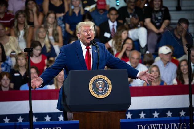 July 22, 2026, Marietta, Georgia, USA: President DONALD TRUMP greets crowd at a rally at Wheeler High School north of Atlanta. Marietta USA  - ZUMAn03_ 20260722_zaf_n03_021 Copyright: xRobinxRaynex