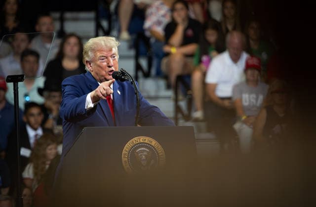 July 22, 2026, Marietta, Georgia, USA: President DONALD TRUMP greets crowd at a rally at Wheeler High School north of Atlanta. Marietta USA - ZUMAn03_ 20260722_zaf_n03_018 Copyright: xRobinxRaynex