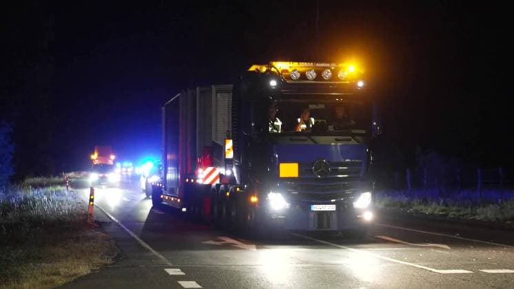 9. Castor-Transport Jülich–Ahaus erfolgreich abgeschlossen – Bilder von der A31 und der Ankunft im Zwischenlager 7aIMG: 0567108 9. Castor-Transport Jülich–Ahaus erfolgreich abgeschlossen – Bilder von der A31 und der Ankunft im ZwischenlagerNordrhein-Westfalen, Ahaus, Deutschland *** 9th Castor Transport from Jülich to Ahaus Successfully Completed – Photos from the A31 and the Arrival at the Interim Storage Facility 7aIMG 0567108 9th Castor Transport from Jülich to Ahaus Successfully Completed – Photos from the A31 and the Arrival at the Interim Storage Facility North Rhine-Westphalia, Ahaus, Germany Copyright: 7aktuell.dex xMarcxGruber 0567108 20260722_7a_Castor9ah_567108