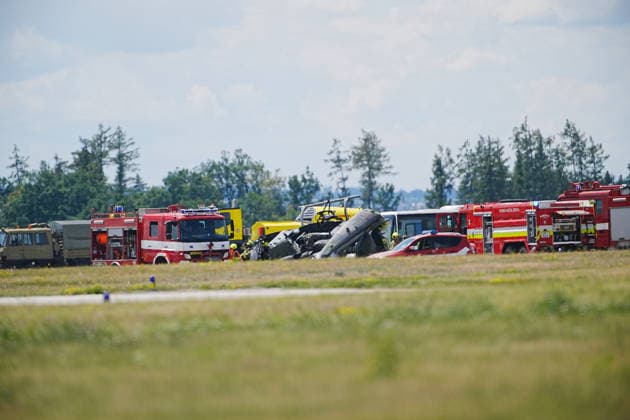 A Venom military helicopter with five soldiers aboard crashed at the helicopter base in Namest nad Oslavou on July 23, 2026, the Czech army reported on X social network, and the rescuers told CTK that one person died in the crash, Namest nad Oslavou, Czech Republic. (CTKxPhoto JaroslavxSvoboda) CTKPhotoP2026072304553  CTKPhotoP2026072304553