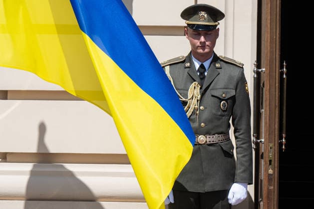 Ukrainian President Zelenskyy meets Irish Prime Minister Martin in Kyiv KYIV, UKRAINE - JULY 23: An honor guard soldier is seen before the meeting between the taoiseach (Prime minister) of Ireland Micheal Martin (not seen) and the President of Ukraine Volodymyr Zelenskyy (not seen) in Kyiv, Ukraine, on July 23, 2026. Danylo Antoniuk Anadolu Kyiv Ukraine. Editorial use only. Please get in touch for any other usage.  Copyright: x2026xAnadoluxDanyloxAntoniukx