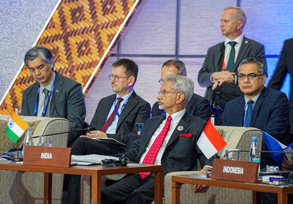 RECORD DATE NOT STATED EAM S. Jaishankar at the 33rd ASEAN Regional Forum in Manila Manila Philippines , Jul 23 (ANI): External Affairs Minister S. Jaishankar and other delegates at the 33rd ASEAN Regional Forum (ARF) Ministerial Meeting, in Manila on Thursday. (@DrSJaishankar X ANI Photo) Manila Philippines Copyright: xANIx ANI_20260723011