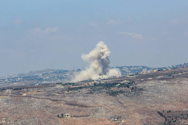 Smoke rises after building demolitions in southern Lebanon NABATIEH, LEBANON - JULY 23: Smoke rises after Israeli forces demolished multiple buildings with explosives in the town of Kfar Tebnit in Lebanon s Nabatieh Governorate, despite the ceasefire, on July 23, 2026. The blasts caused widespread destruction across the area. Ramiz Dallah Anadolu Nabatieh Lebanon. Editorial use only. Please get in touch for any other usage.  Copyright: x2026xAnadoluxRamizxDallahx