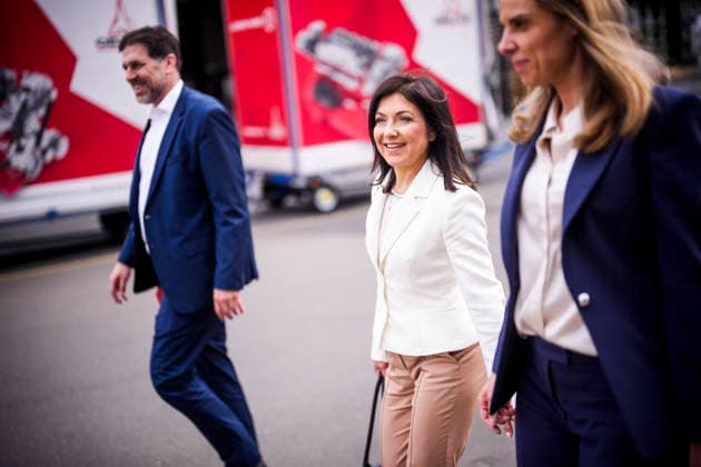 Katherina Reiche (CDU), Bundesministerin fuer Wirtschaft und Energie, besucht die Deutz AG in Koeln. Berlin, 23.07.2026. Fotografiert im Auftrag des Bundesministeriums fuer Wirtschaft und Energie Berlin Deutschland *** Katherina Reiche (CDU), Federal Minister of Economy and Energy, visits Deutz AG in Cologne. Berlin, July 23, 2026. Photographed on behalf of the Federal Ministry of Economy and Energy. Berlin, Germany Copyright: xDominikxButzmannx