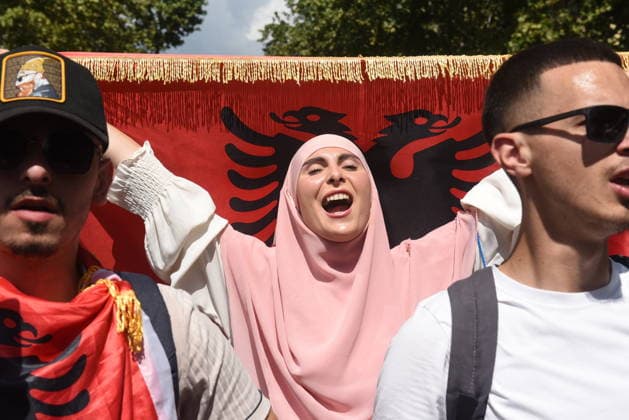 July 23, 2026, Tirana, Albania: The 54th day of protests known as the Flamingo Revolution. .Thousands of people have taken to the streets to demand the resignation of Prime Minister EDIÃ¢â‚¬â ¢ RAMAÃ¢â‚¬â ¢ s government and the cancellation of a luxury project in southern Albania linked to DOÃ¢â‚¬â ¢NALD TRUMPÃ¢â‚¬â ¢ s son-in-law. Tirana Albania  - ZUMAs232 20260723_zip_s232_007 Copyright: xErvinxShulkux