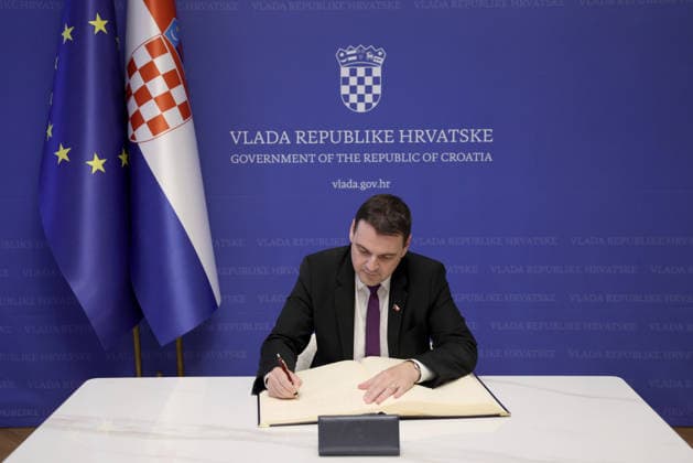Croatian PM Plenkovic receives Czech Foreign Minister Macinka Czech Deputy Prime Minister and Foreign Minister Petr Macinka signs the guest book during his visit to the Banski Dvori in Zagreb, Croatia, on July 23, 2026.  JosipxMikacic PIXSELL