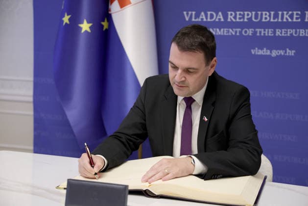Croatian PM Plenkovic receives Czech Foreign Minister Macinka Czech Deputy Prime Minister and Foreign Minister Petr Macinka signs the guest book during his visit to the Banski Dvori in Zagreb, Croatia, on July 23, 2026.  JosipxMikacic PIXSELL