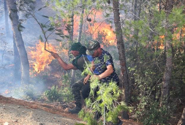 Fires in the town of Bordj Okhriss, Bouira, Algeria; Civil Defense Response To extinguish the fires in the town of Bordj Okhriss, in the Bouira Mountains in Algeria, on July 23, 2026, According to the civil protection report, the fires are under control. Photo by Billel Bensalem, APP, Bouira, Algeria Copyright: xAPPxAlgeriexPressxPhotosxBillelxBensalemx xAPPx IMG_6558