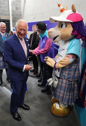 . 23 07 2026. Glasgow, United Kingdom. King Charles III meets Finnie, the Commonwealth Games official mascot, during a reception ahead of the opening ceremony of the 2026 Commonwealth Games in Glasgow, Scotland, United Kingdom.  xPoolx xi-Imagesx IIM-26919-0004