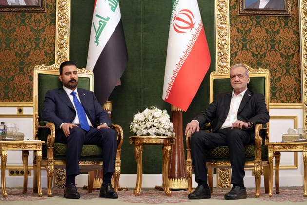 (260723) -- TEHRAN, July 23, 2026 -- Iranian President Masoud Pezeshkian (R) meets with visiting Iraqi Prime Minister Ali al-Zaidi in Tehran, Iran, on July 23, 2026. ( Handout via Xinhua) IRAN-TEHRAN-IRAQ-VISIT IraqixPrimexMinisterxMediaxOffice 