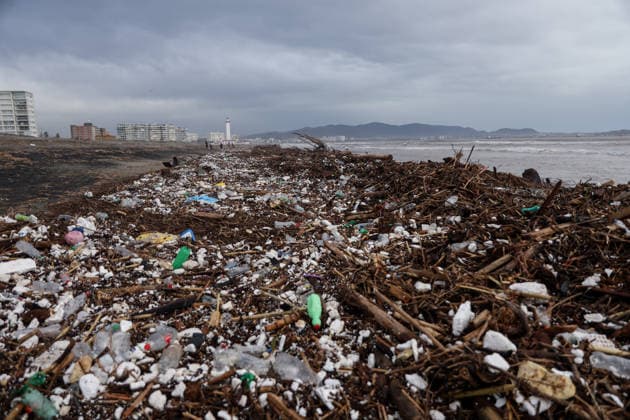 July 23, 2026, La Serena, Chile: La Serena Beach is completely covered in trash and debris resulting from the storm that caused the river to rise. This storm affected various regions of the country, causing flooding and widespread power outages. A state of catastrophe was declared for La Serena, Chile. La Serena Chile - ZUMAu105 20260723_zip_u105_003 Copyright: xManuelxUrzuax