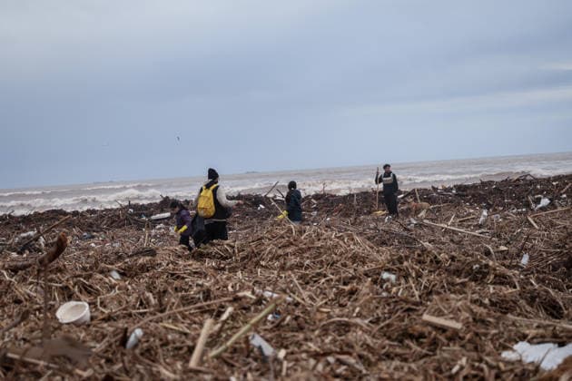 July 23, 2026, La Serena, Chile: La Serena Beach is completely covered in trash and debris resulting from the storm that caused the river to rise. This storm affected various regions of the country, causing flooding and widespread power outages. A state of catastrophe was declared for La Serena, Chile. La Serena Chile - ZUMAu105 20260723_zip_u105_006 Copyright: xManuelxUrzuax