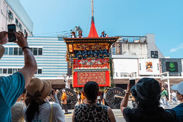 General view, July 24, 2026 - Floats parade through the streets of Kyoto during the Ato Matsuri Yamaboko Junko, the second procession of the Gion Matsuri. Held annually on July 24, the procession features elaborately decorated yamaboko floats and continues one of Japan s most celebrated traditional festivals, which dates back more than 1,000 years.  aflo_338952379