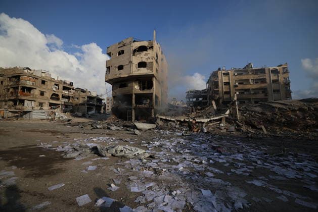 Palestinians inspect building damaged in Israeli airstrike in Gaza City Palestinians inspect the damage to a building following an Israeli airstrike on al-Jalaa Street in central Gaza City, Gaza Strip, on July 24, 2026. Photo by Hadi Daoud apaimages Gaza city Gaza Strip Palestinian Territory 240726_Gaza_HD_00(1) Copyright: xapaimagesxHadixDaoudx xapaimagesx
