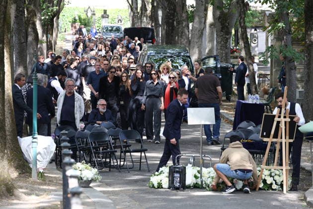Francoise Coquet Funeral - Paris Francoise Coquet s family during funeral of Francoise Coquet at Montmartre cemetery in Paris, France on July 24, 2026. French television producer Francoise Coquet died on July 20 2026, aged 83. Photo by Raphael Lafargue ABACAPRESS.COM Paris France  Copyright: xLafarguexRaphael ABACAx