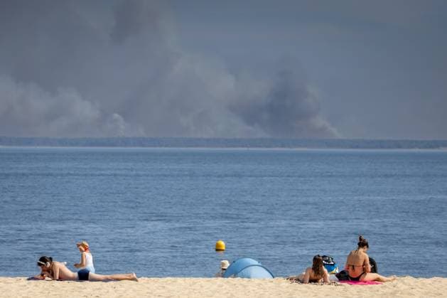 Fire on the Lége Peninsula, Cap Ferret PHOTOPQR SUD OUEST Laurent Theillet Arcachon July 24, 2026 Fire on the Lége Peninsula, Cap Ferret, Arcachon on July 24, 2026 Arcachon, France, July 24, 2026 Fire at Cap Ferret, Arcachon, GIRONDE, France  Copyright: xPHOTOPQR SUDxOUEST MAXPPPxLaurentxTheilletx 20260724SDO8020 20260724SDO8027