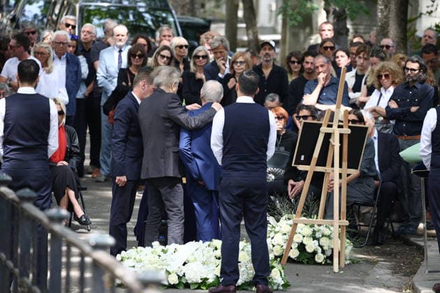 Francoise Coquet Funeral - Paris Michel Drucker during funeral of Francoise Coquet at Montmartre cemetery in Paris, France on July 24, 2026. French television producer Francoise Coquet died on July 20 2026, aged 83. Photo by Raphael Lafargue ABACAPRESS.COM Paris France  Copyright: xLafarguexRaphael ABACAx
