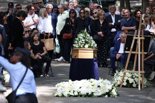 Francoise Coquet Funeral - Paris Funeral of Francoise Coquet at Montmartre cemetery in Paris, France on July 24, 2026. French television producer Francoise Coquet died on July 20 2026, aged 83. Photo by Raphael Lafargue ABACAPRESS.COM Paris France  Copyright: xLafarguexRaphael ABACAx