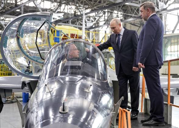 Russia Putin Siberian Federal District 9211130 24.07.2026 Russian President Vladimir Putin, accompanied by plant director Andrey Soinov, visits the Irkutsk Aviation Plant, a branch of Yakovlev, part of the United Aircraft Corporation (UAC) under Rostec, in Irkutsk, Russia. Evgeny Messman Sputnik Irkutsk Russia  Copyright: xEvgenyxMessmanx